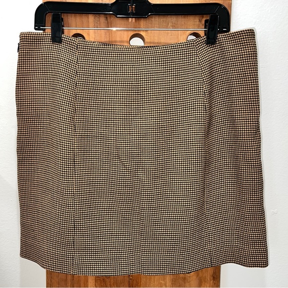 Majorelle Gemma Skirt In Black and Copper - Picture 12 of 15